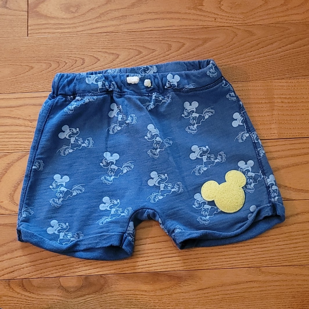 Mickey Mouse shorts Zara sz 3/4
